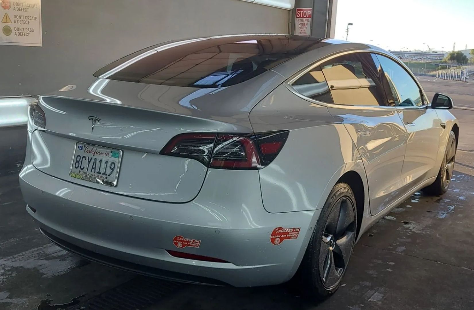 tesla model 3 2018 5YJ3E1EA3JF005248 image tesla model 3 2018 5YJ3E1EA3JF005248 image